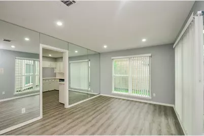 7703 Quail Meadow Drive, Houston, TX 77071 - Photo 19