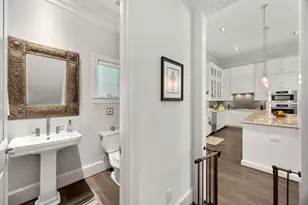 11 Robita St, Houston, TX 77019 - Photo 9