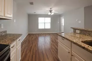28714 Leon River Ct, Spring, TX 77386 - Photo 3
