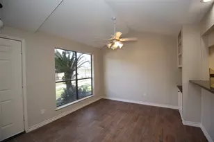 13 Hideaway Dr, Friendswood, TX 77546 - Photo 5