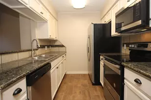 13 Hideaway Dr, Friendswood, TX 77546 - Photo 7