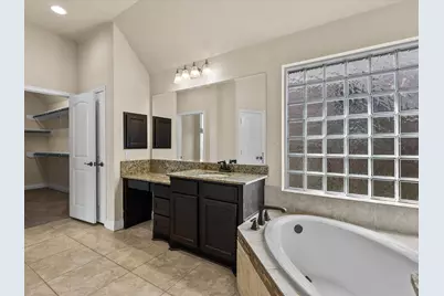 2524 Davis Prairie Lane, Friendswood, TX 77546 - Photo 27