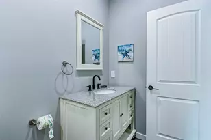 1040 Johnson Rd, Gilchrist, TX 77617 - Photo 35