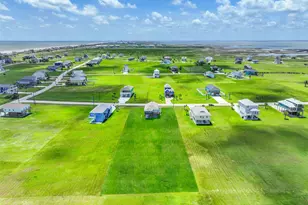 4015 Mitote Dr, Galveston, TX 77554 - Photo 5