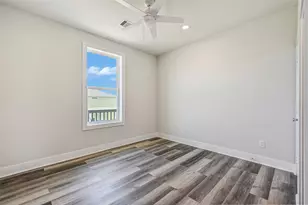 4015 Mitote Dr, Galveston, TX 77554 - Photo 41