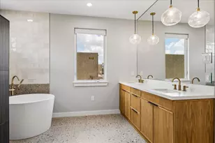 304 Hogan St, Houston, TX 77009 - Photo 17
