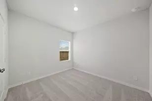 17210 White Peace Dr, Waller, TX 77484 - Photo 5