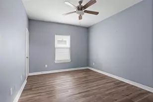 9814 Masterson St, Houston, TX 77029 - Photo 15