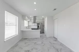 8706 Kirkmont Dr, Houston, TX 77089 - Photo 7