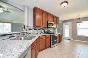 8515 Split Branch Ln, Houston, TX 77095 - Photo 9