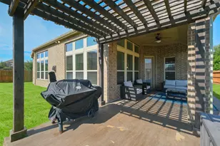 8111 Foster Gate Ct, Richmond, TX 77407 - Photo 9