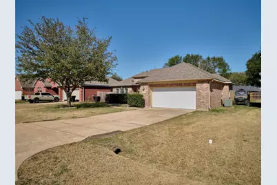 9315 Anna Street, Needville, TX 77461 - Photo 3