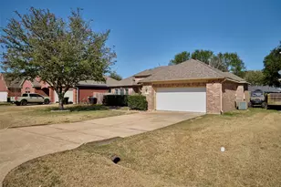 9315 Anna St, Needville, TX 77461 - Photo 3