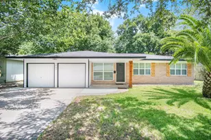 4602 Kinglet St, Houston, TX 77035 - Photo 3