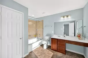 1010 Larks Trace Ln, Houston, TX 77090 - Photo 31