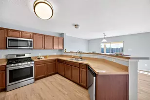 1010 Larks Trace Ln, Houston, TX 77090 - Photo 17