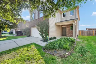 1010 Larks Trace Ln, Houston, TX 77090 - Photo 3