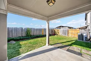 1010 Larks Trace Ln, Houston, TX 77090 - Photo 39