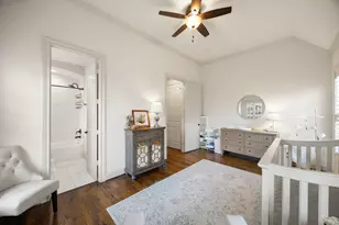 310 W Bell St, Houston, TX 77019 - Photo 35