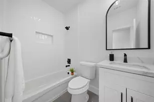 4749 Wilmington St, Houston, TX 77033 - Photo 15