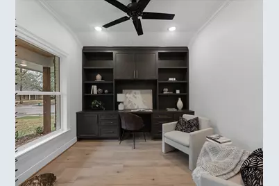 5042 Briarbend Drive, Houston, TX 77035 - Photo 15