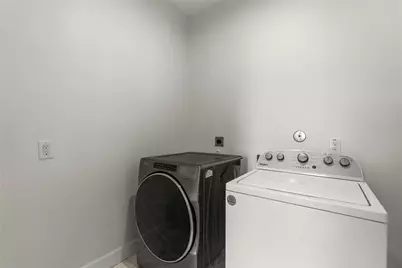 8121 Grandview Street, Houston, TX 77051 - Photo 19