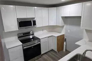 118 Outlook Dr, Houston, TX 77034 - Photo 3