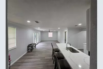 118 Outlook Drive, Houston, TX 77034 - Photo 9