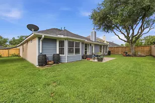 1433 Cottage Cove Ct, Seabrook, TX 77586 - Photo 21