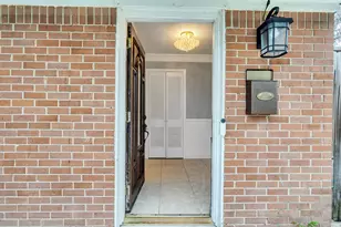 1630 Hollow Hook Rd, Houston, TX 77080 - Photo 5