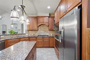 3602 Lindhaven Dr, Pearland, TX 77584 - Photo 9