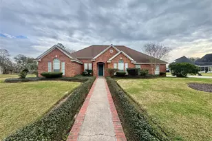 303 Waterwood Dr, Orange, TX 77630 - Photo 1