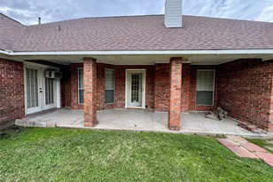 303 Waterwood Dr, Orange, TX 77630 - Photo 23