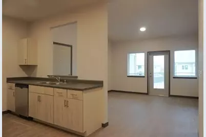 511 S Interlake Rd, Moses Lake, WA 98837 - Photo 3
