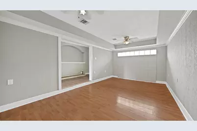 9953 Mango St, Houston, TX 77075 - Photo 3