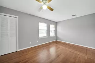 9953 Mango St, Houston, TX 77075 - Photo 11