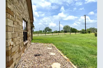 10391 Highway 359 #B, Orange Grove, TX 78372 - Photo 3