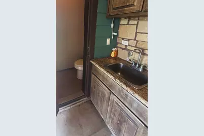 10391 Highway 359 #B, Orange Grove, TX 78372 - Photo 9