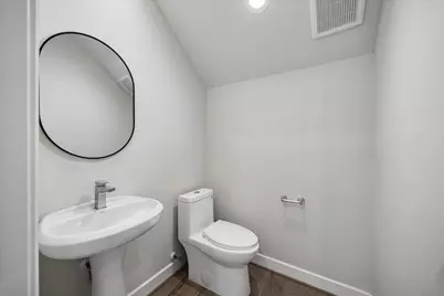 5914 Haring Lane, Houston, TX 77091 - Photo 5