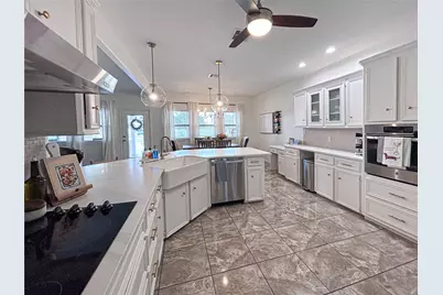 626 Sunset Trail, Angleton, TX 77515 - Photo 17