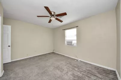 5018 Northridge Drive, Houston, TX 77033 - Photo 17