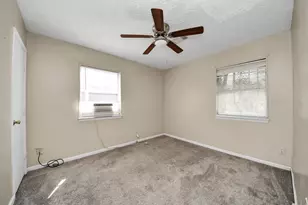 5018 Northridge Dr, Houston, TX 77033 - Photo 11
