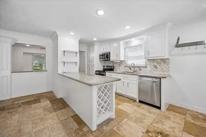 5019 Kinglet Street, Houston, TX 77035 - Photo 13