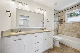 5019 Kinglet St, Houston, TX 77035 - Photo 17