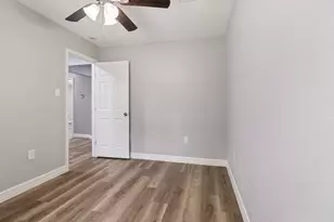 16820 Laurelwood Dr, Channelview, TX 77530 - Photo 17