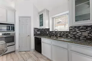 3404 Hickory Creek Dr, Pearland, TX 77581 - Photo 17