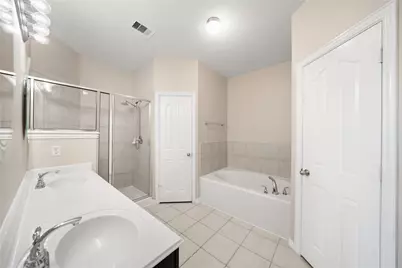 24503 Lakecrest Bend Drive, Katy, TX 77493 - Photo 9