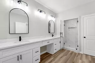 1317 W Bell St, Houston, TX 77019 - Photo 27