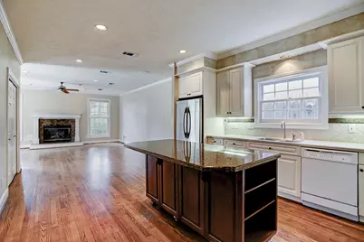 3719 Carlon Street, Houston, TX 77005 - Photo 9