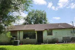 5535 Flamingo Dr, Houston, TX 77033 - Photo 15